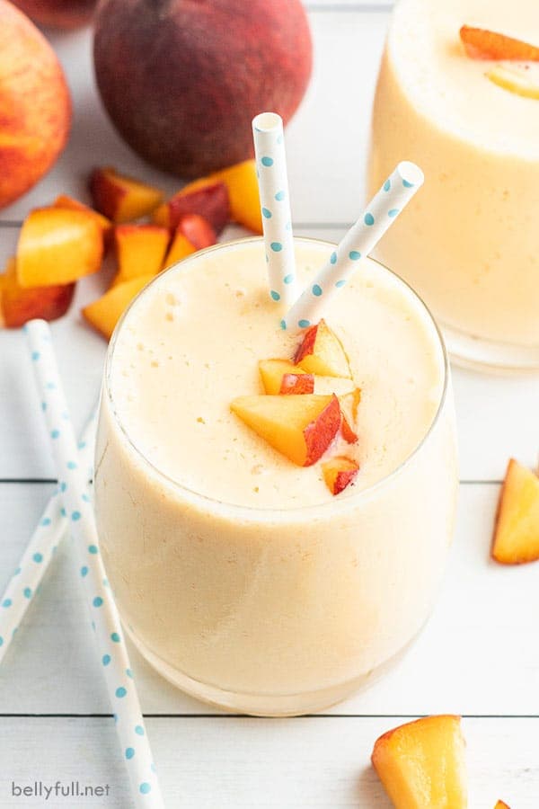 Creamy Peach Fruit Smoothie