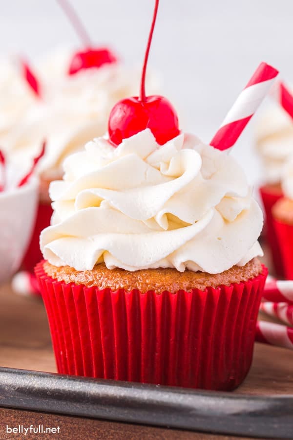 Root Beer Float Cupcakes