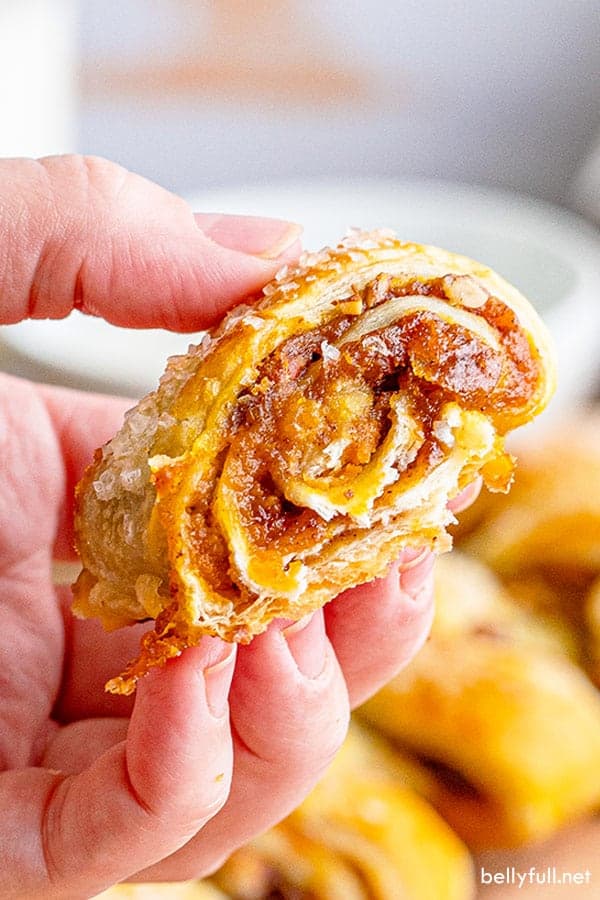 Pumpkin Pull-Apart Roll