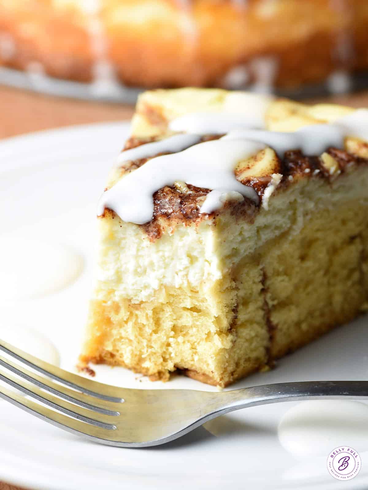 Cinnamon Roll Cheesecake