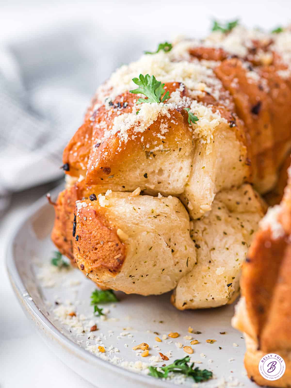 Garlic Parmesan Pull-Apart Bread