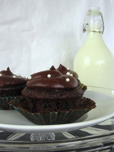 Chocolate Cream Cheese Cupcakes with Hershey Chocolate Frosting