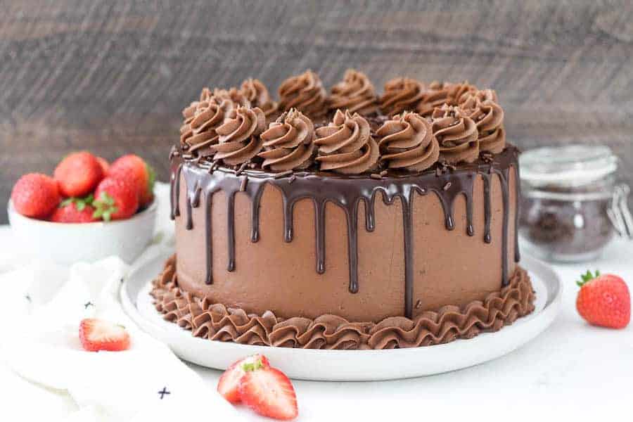 Easy Chocolate Drip Cake