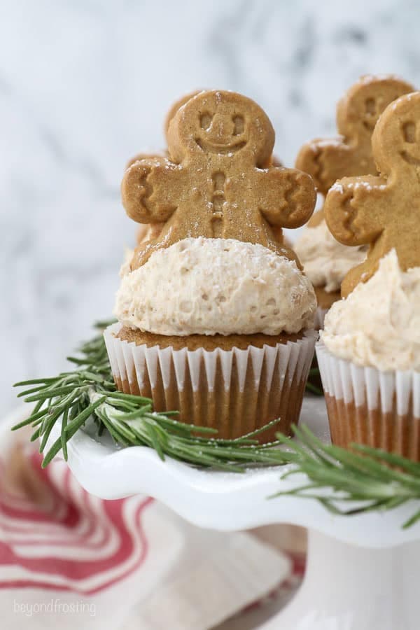 Gingerbread Cookie Cupcakes