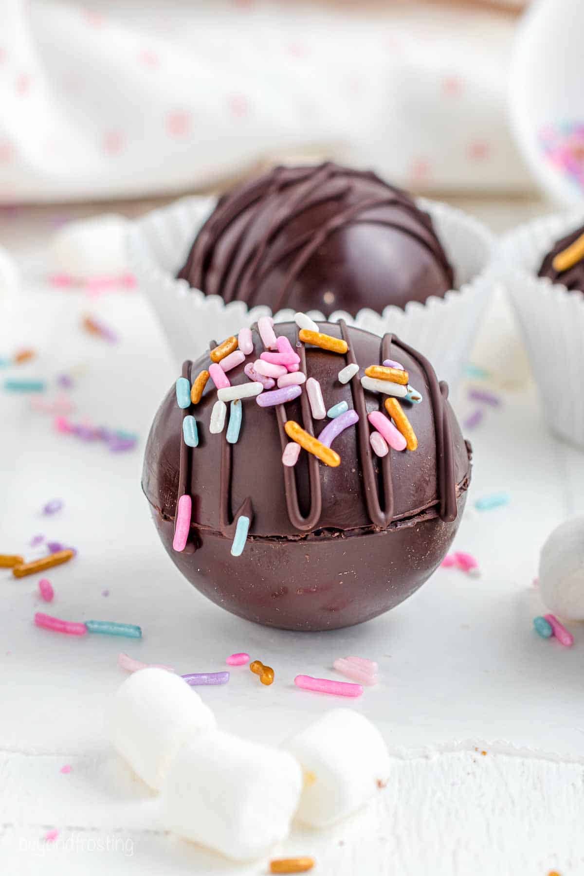 How to Make Hot Chocolate Bombs