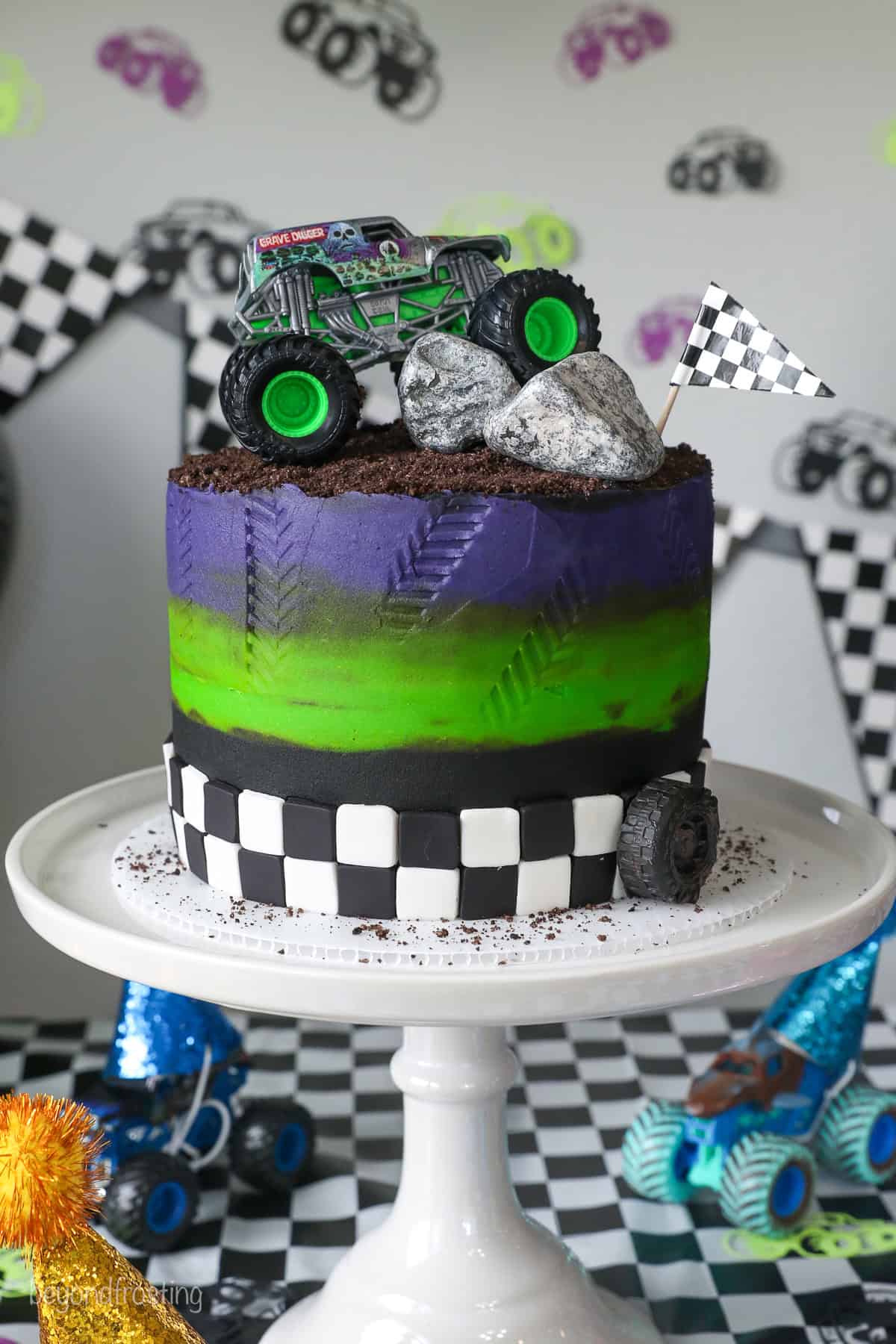 Monster Jam Gravedigger Cake