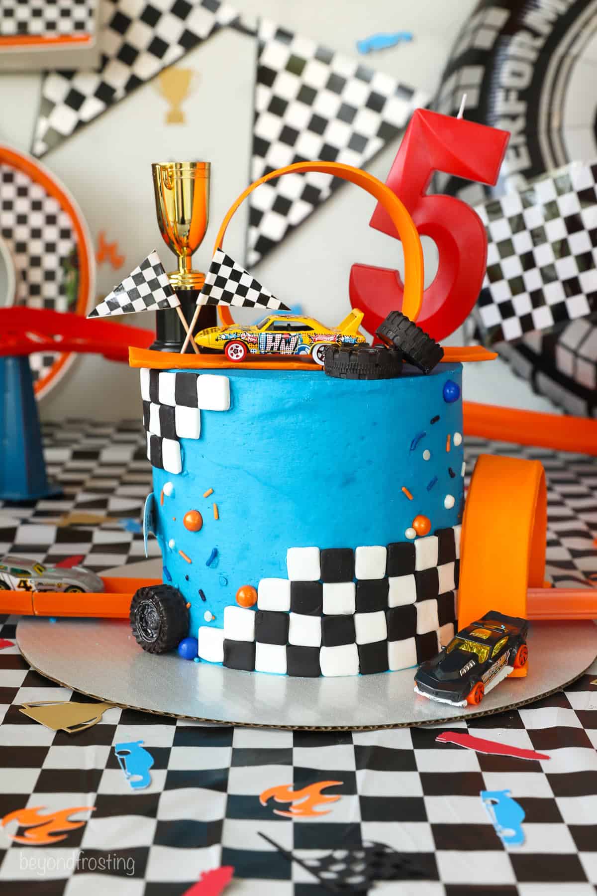 Hot Wheels Cake