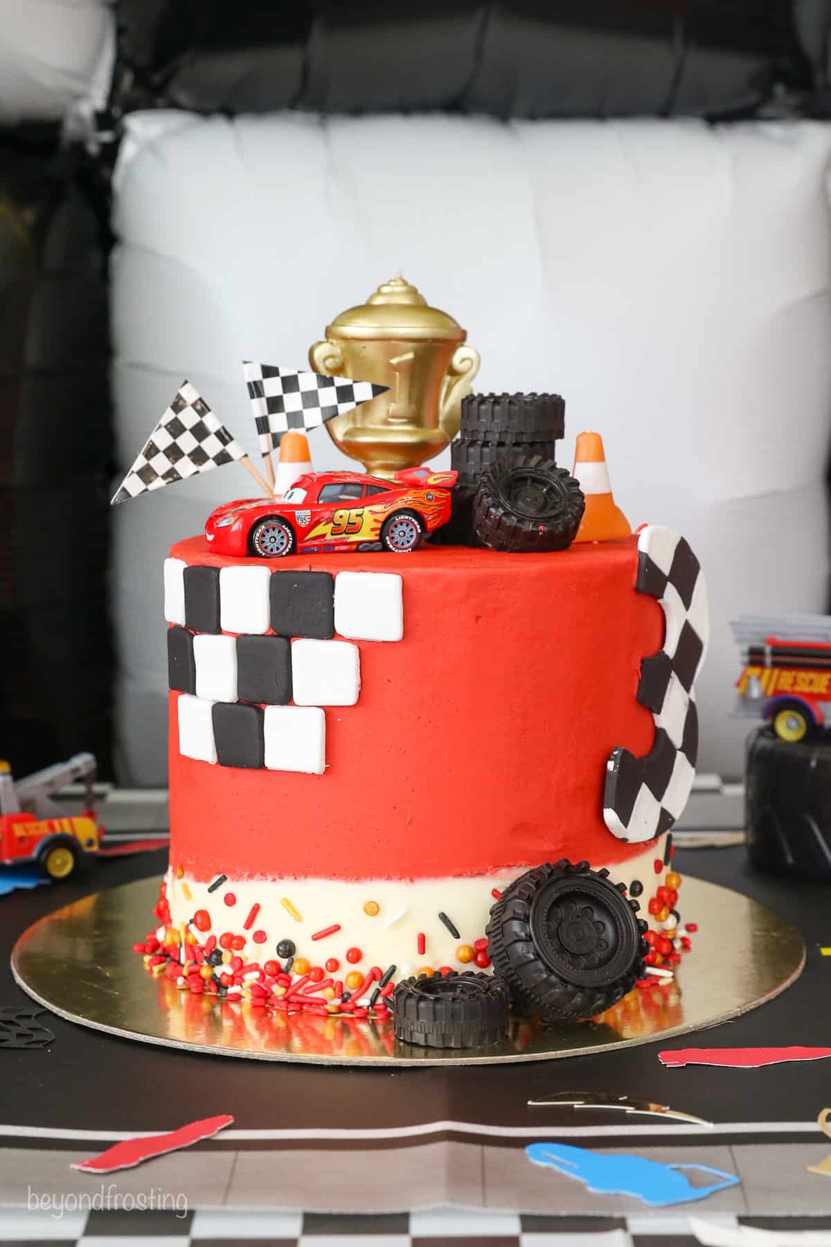 Lightning McQueen Cake