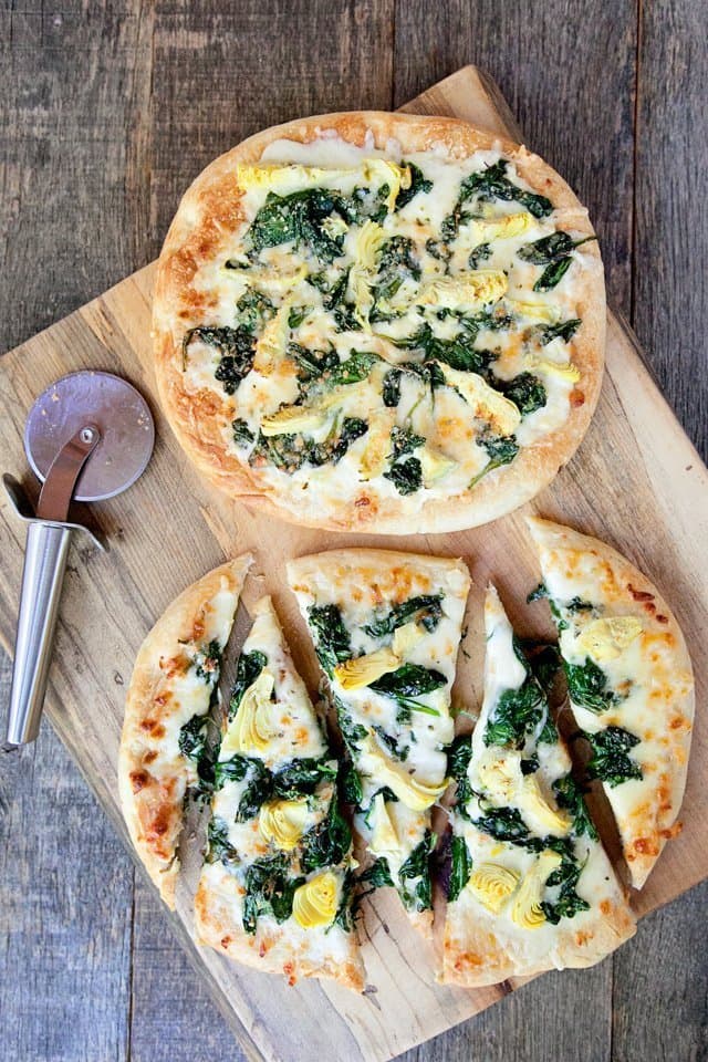 Spinach and Artichoke White Pizza