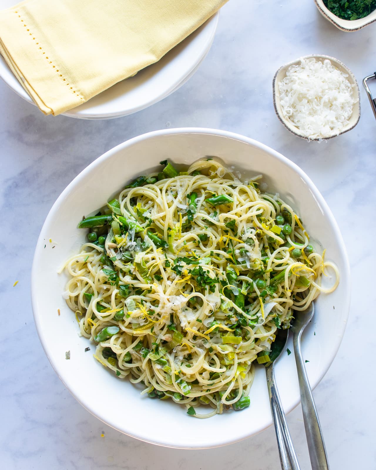 Creamy Spaghettini with Leek, Peas, and Asparagus
