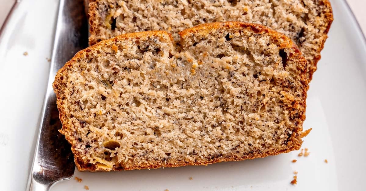 Best Easy Banana Bread Recipe (One Bowl!)