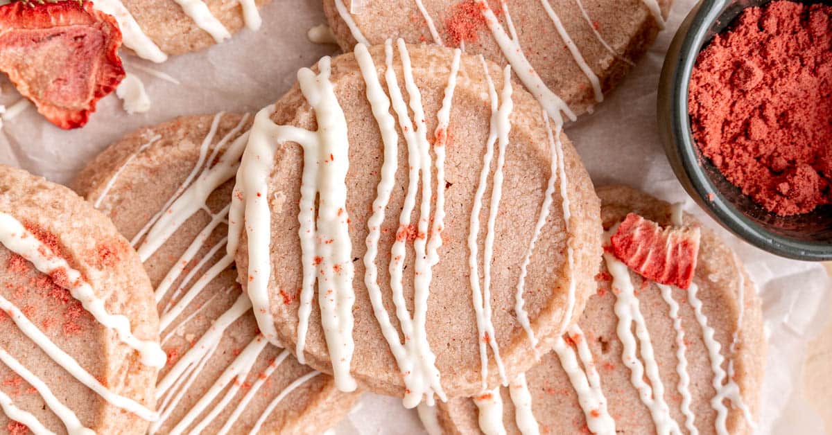 Easy Strawberry Shortbread Cookies