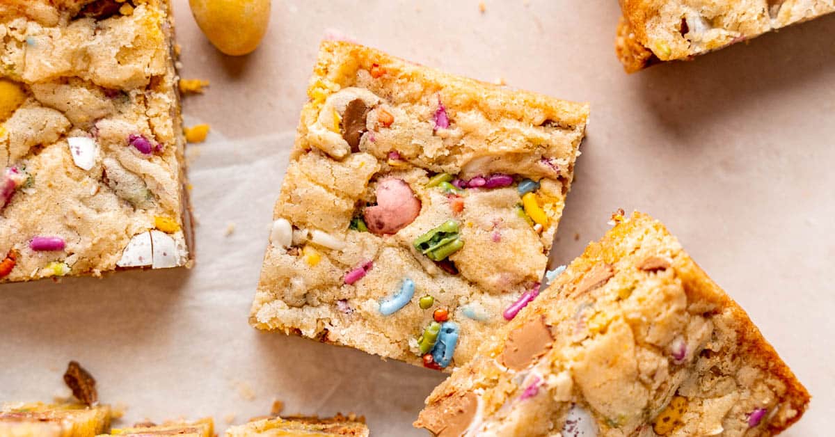 Easy Mini Egg Blondies (Quick Easter Dessert)