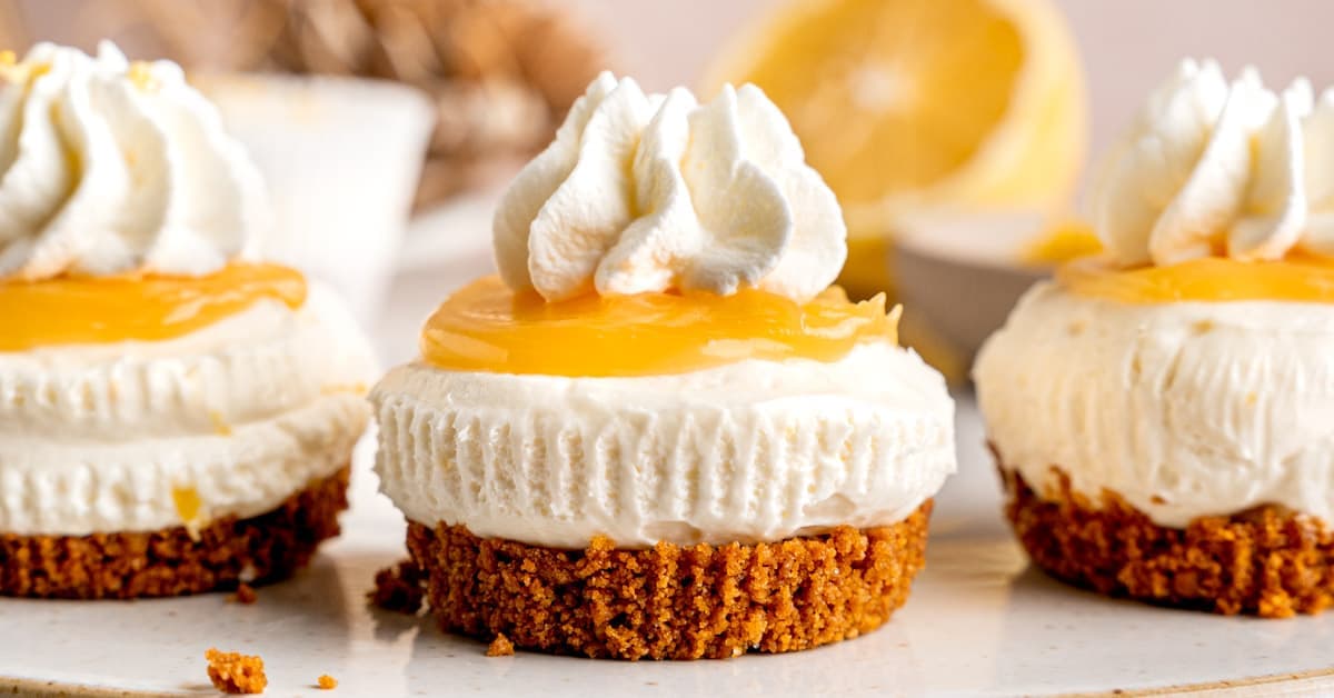 No Bake Mini Lemon Cheesecakes