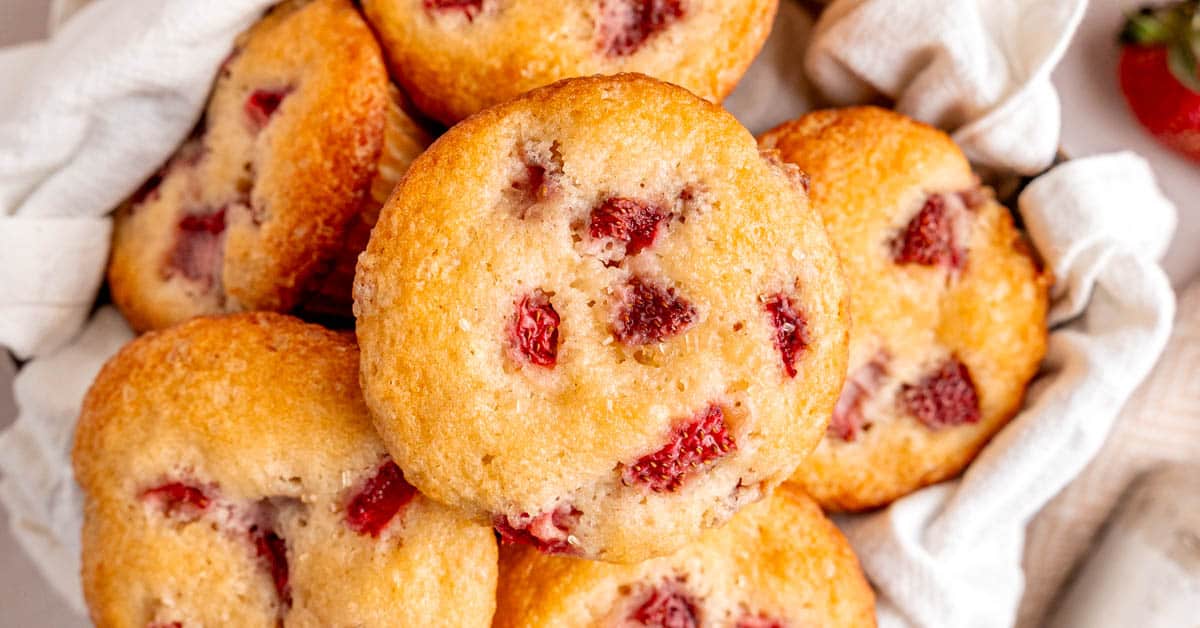 Easy Homemade Strawberry Muffins