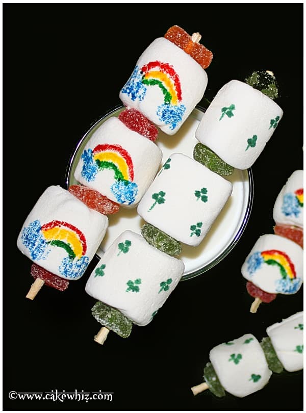 Easy Marshmallow Pops