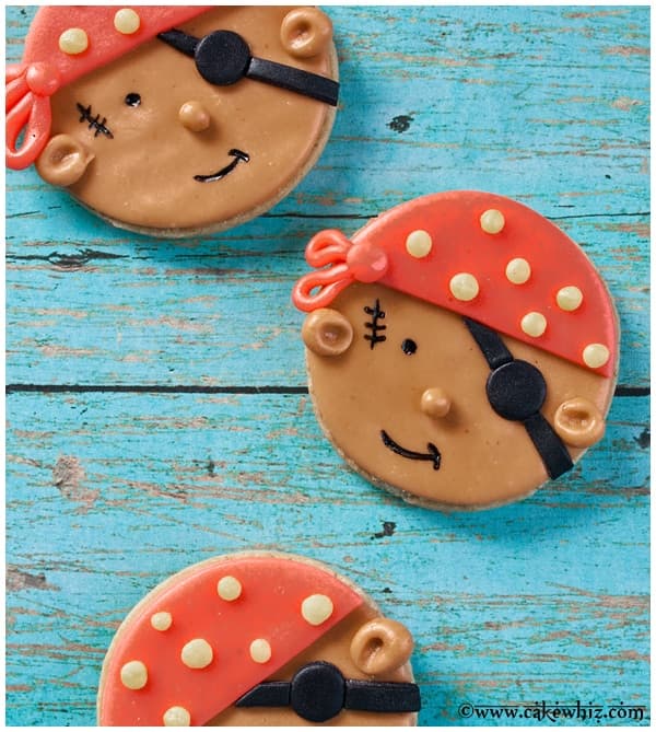 Easy Pirate Cookies (Fondant)