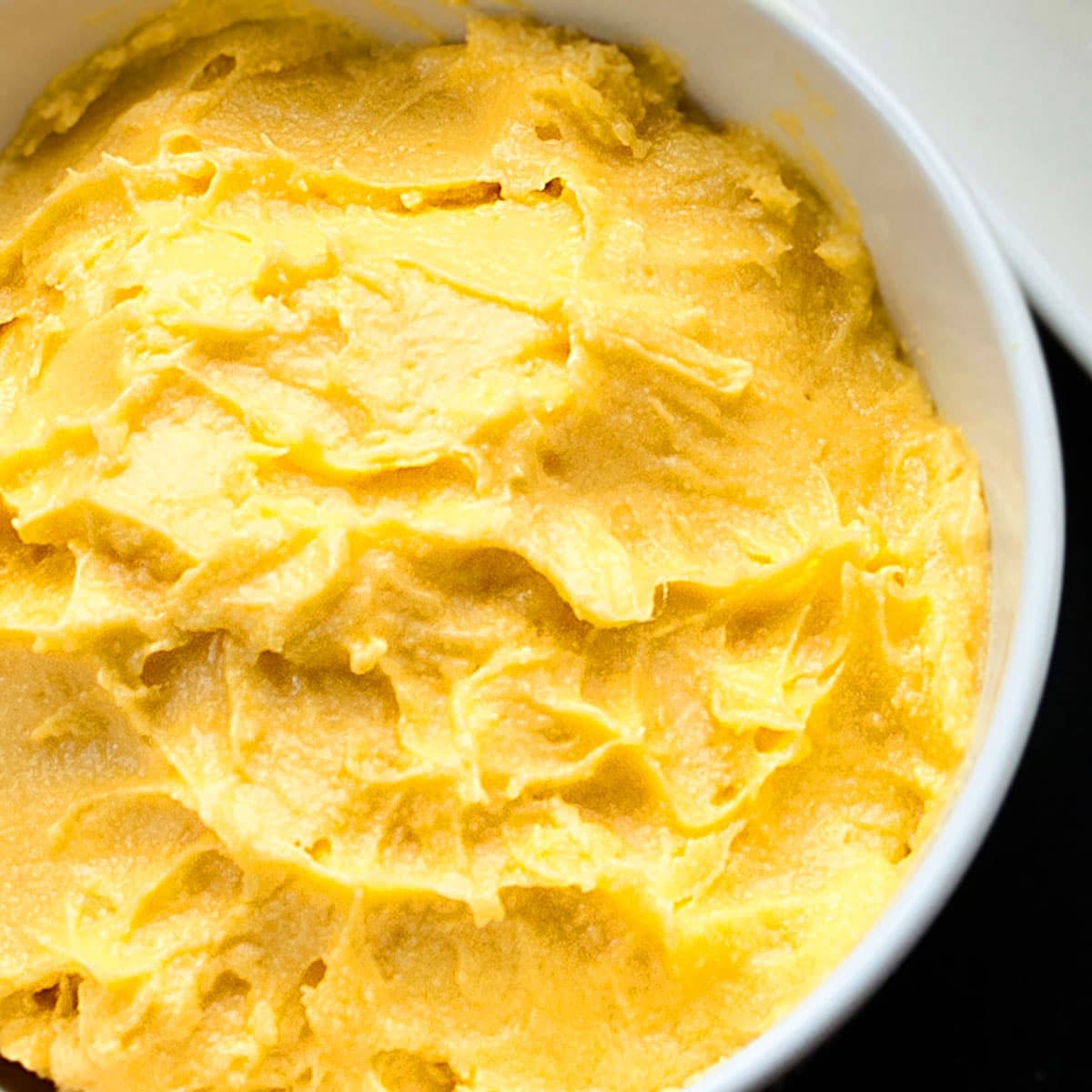 Easy Mango Frosting (Buttercream)