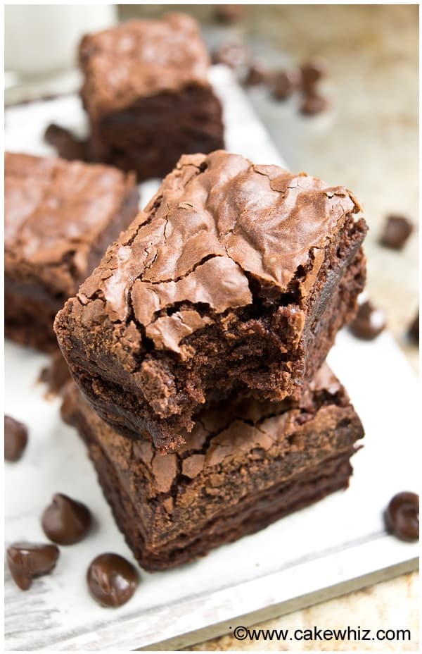 How to make fudgy brownies with crackly tops