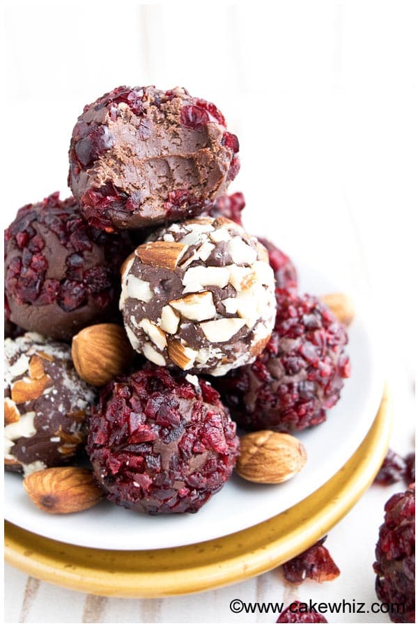 Easy Homemade Chocolate Truffles