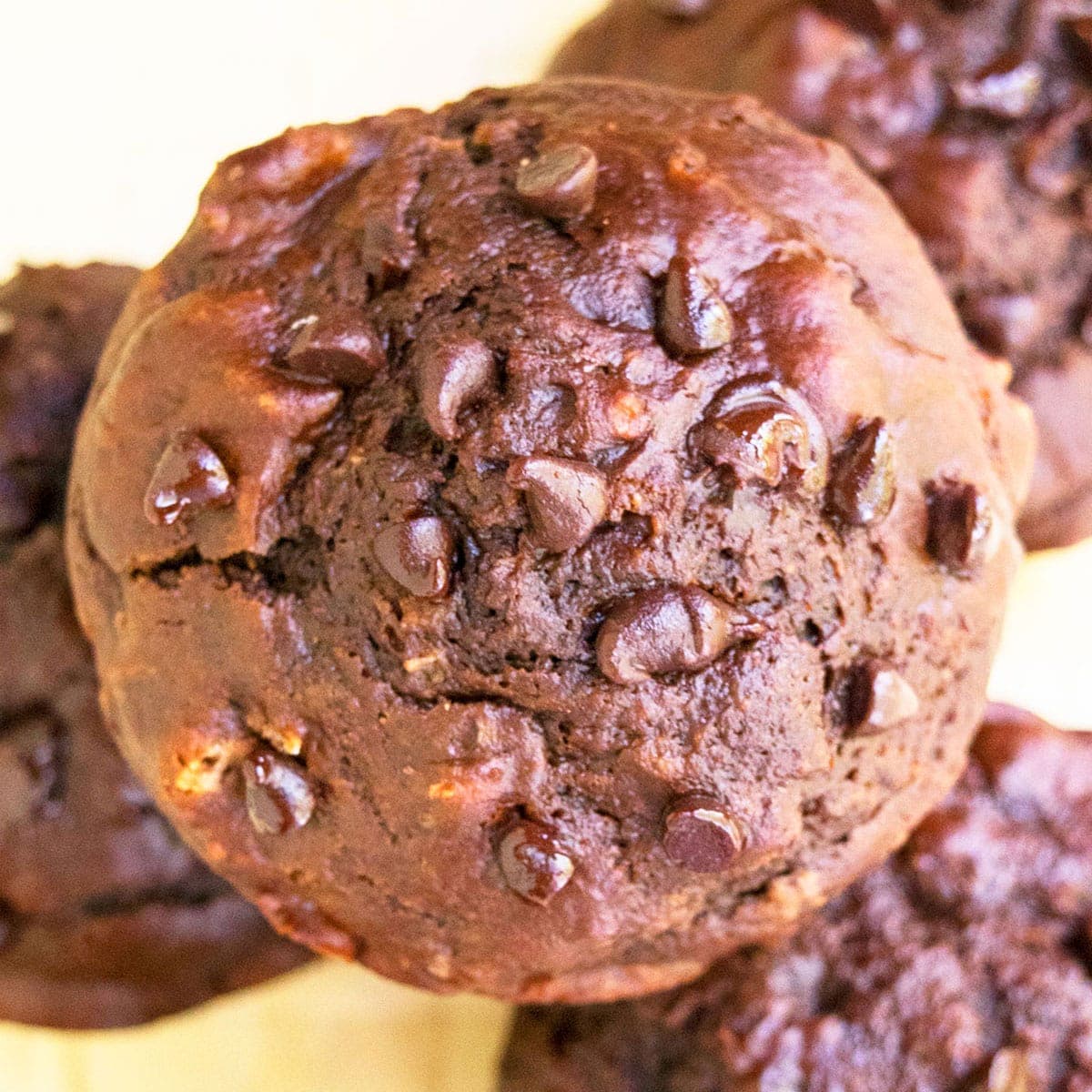 Best Easy Banana Chocolate Muffins