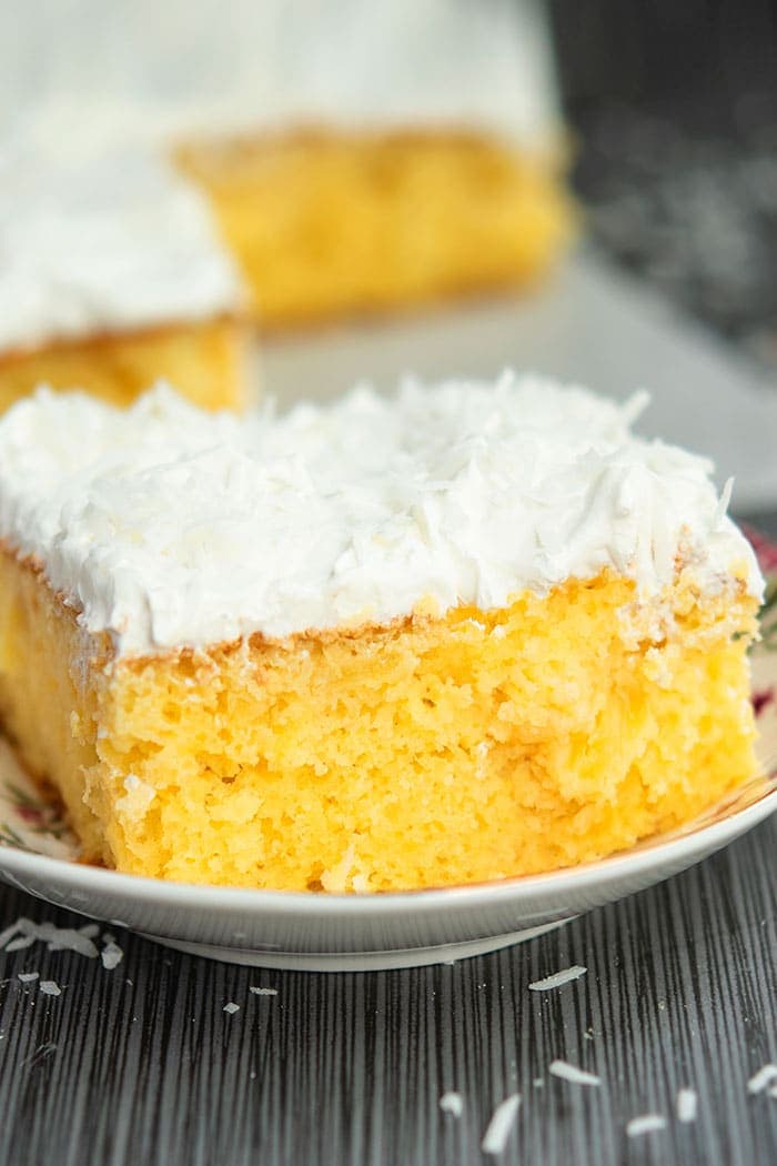 Easy Pineapple Cake