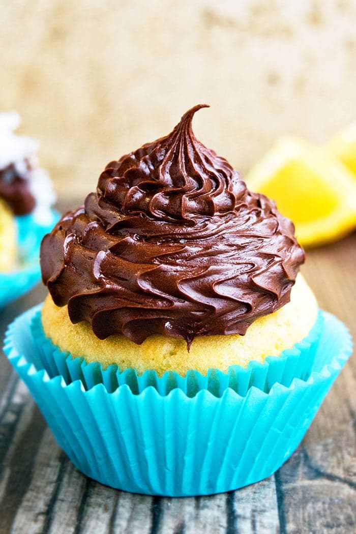Chocolate Ganache Frosting (2 Ingredients)
