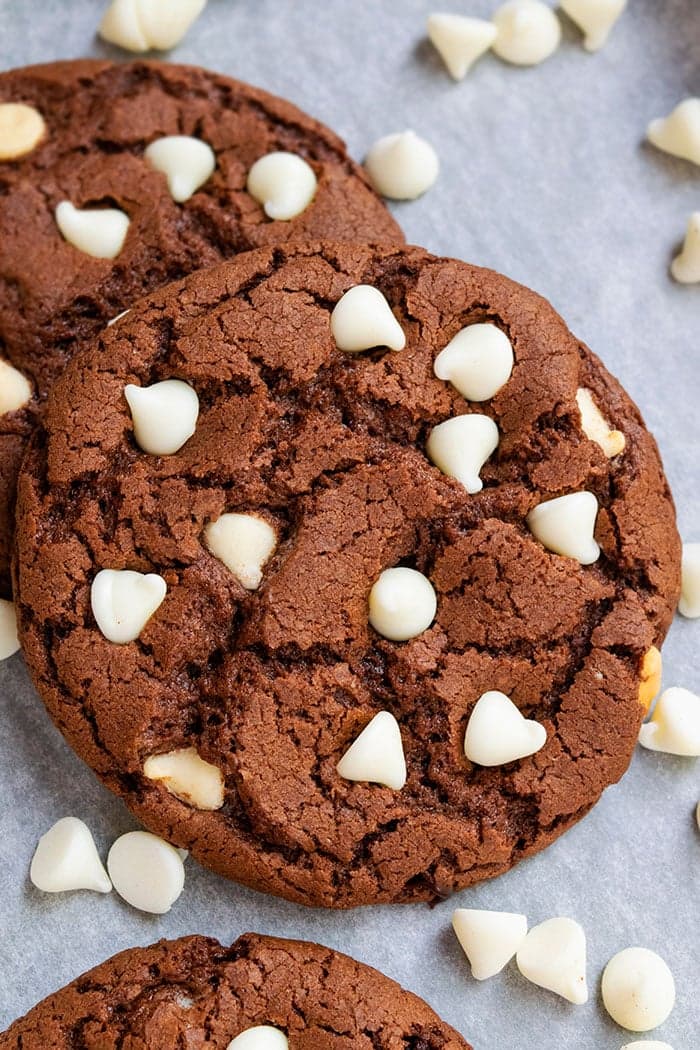 White Chocolate Chip Cookies (With Cake Mix)