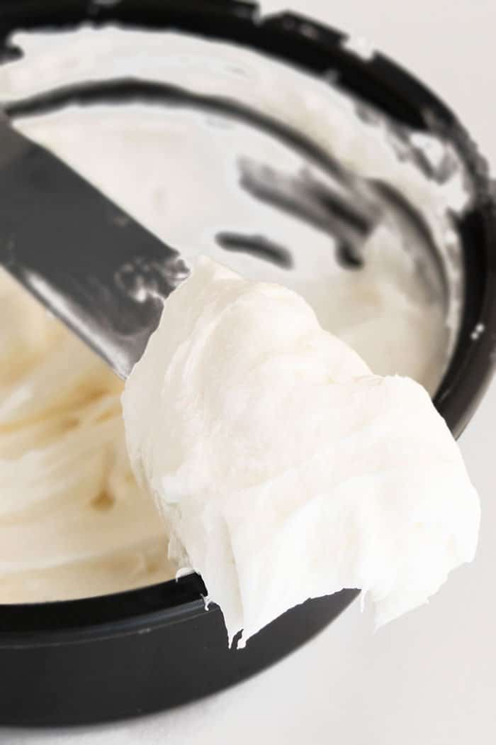 Homemade Cinnamon Roll Icing