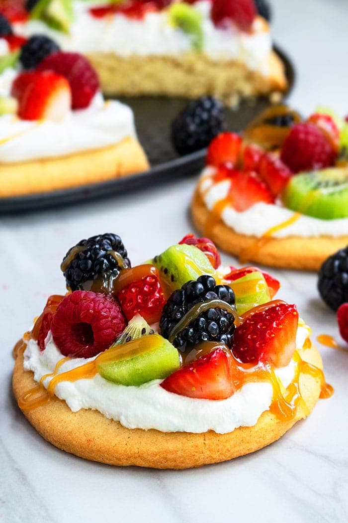 Dessert Pizza (Mini Fruit Pizza)