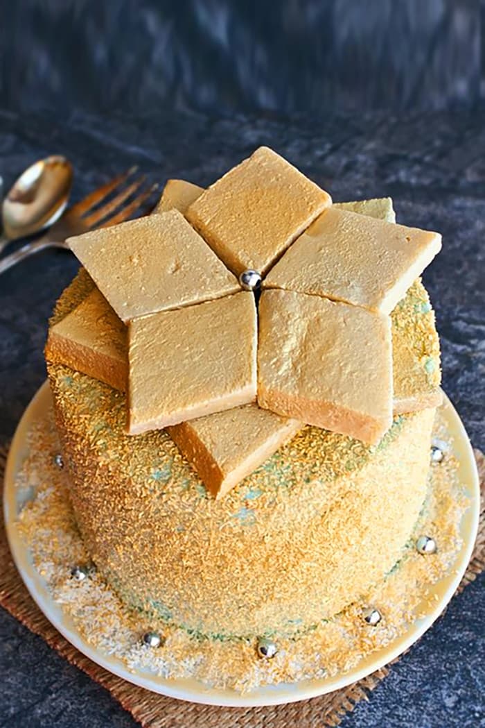 Easy Gold Cake