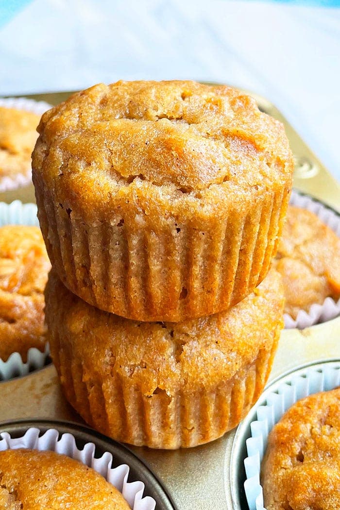 Applesauce Muffins