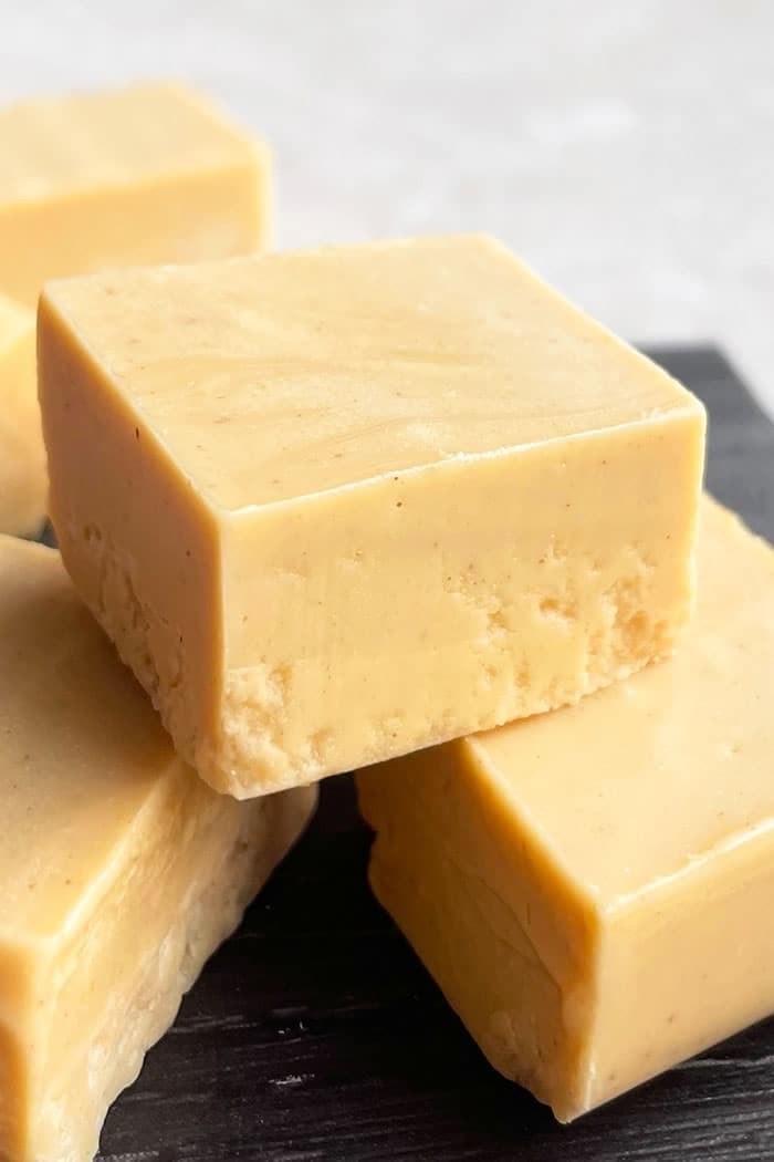 Easy Maple Fudge (With Maple Syrup)