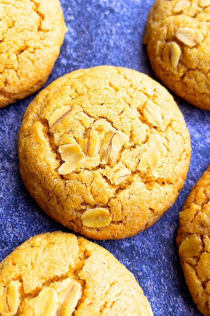 Soft Pumpkin Oatmeal Cookies