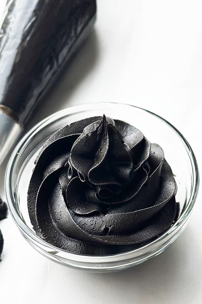 Easy Homemade Black Icing (Buttercream Frosting)