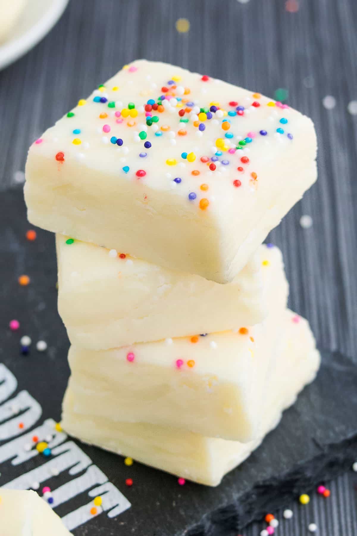 White Chocolate Fudge (2 Ingredients)