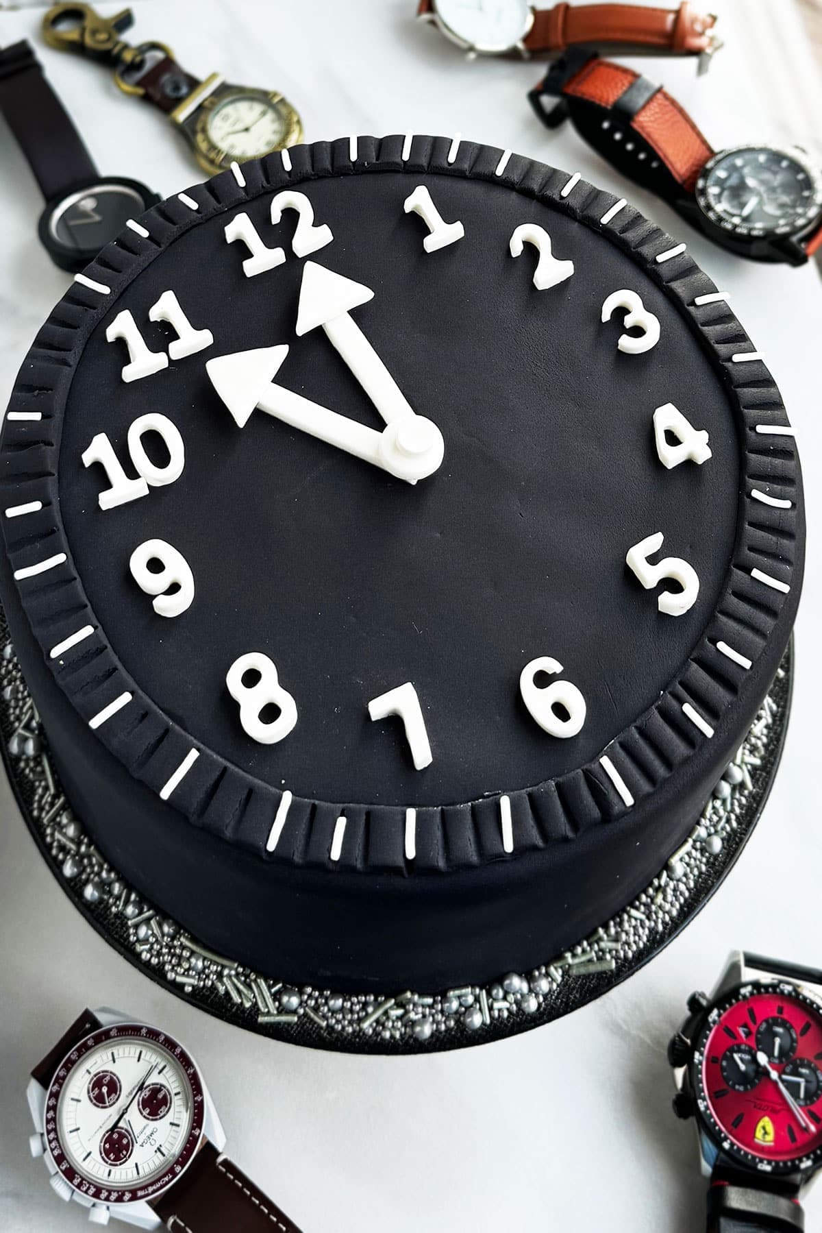 Easy New Year Cake (Clock Cake)