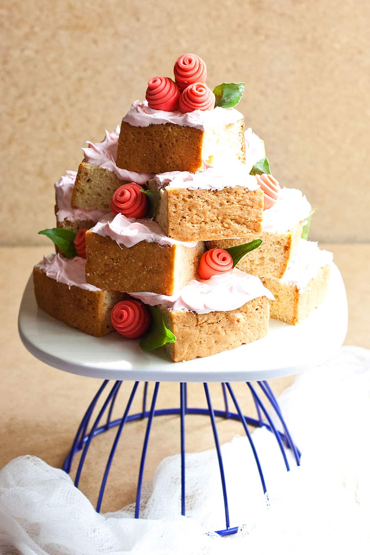 Easy Cake Tower