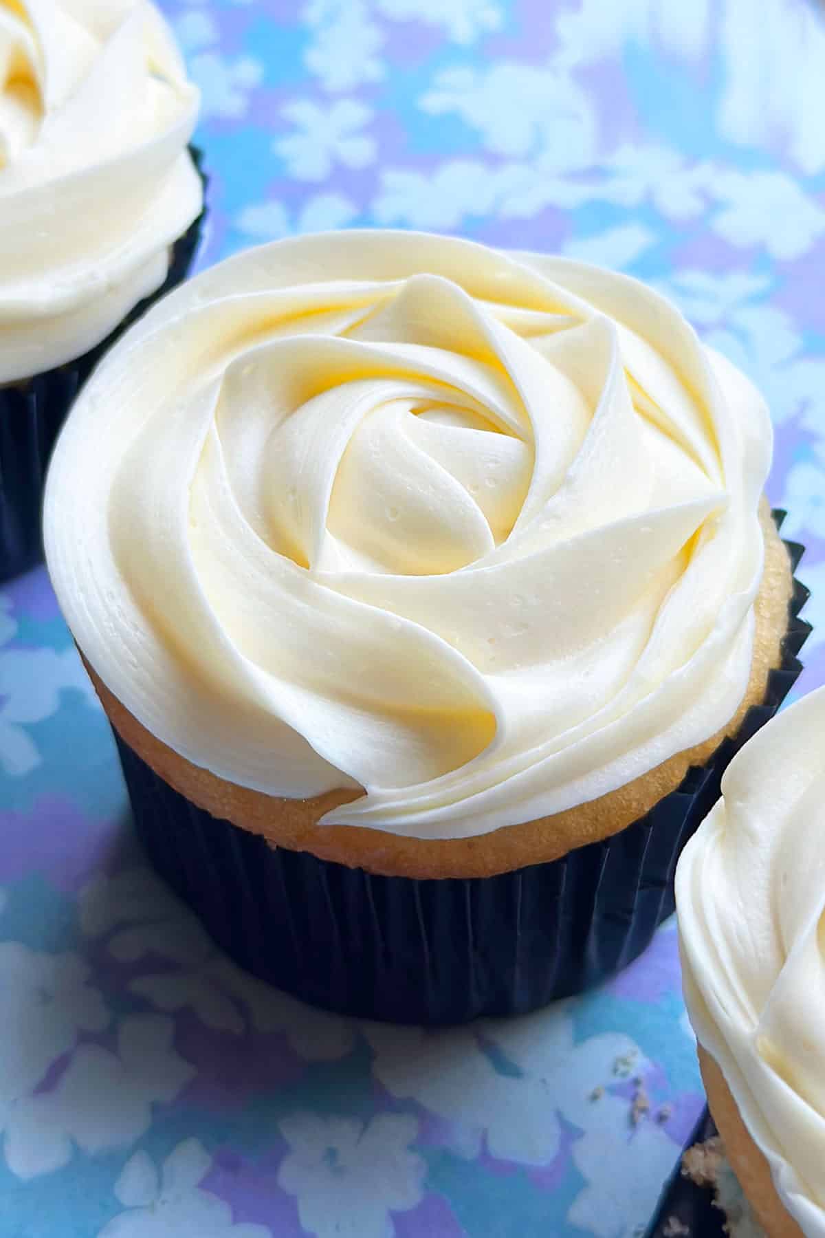 Easy Almond Buttercream Frosting