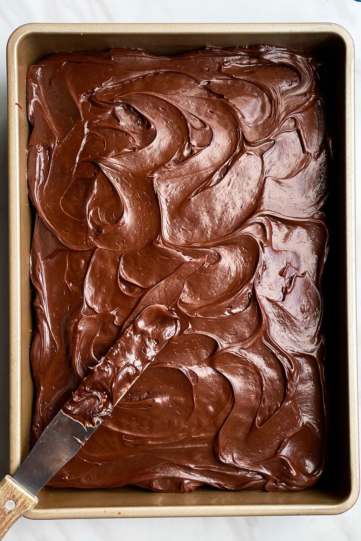 Easy Chocolate Sour Cream Frosting