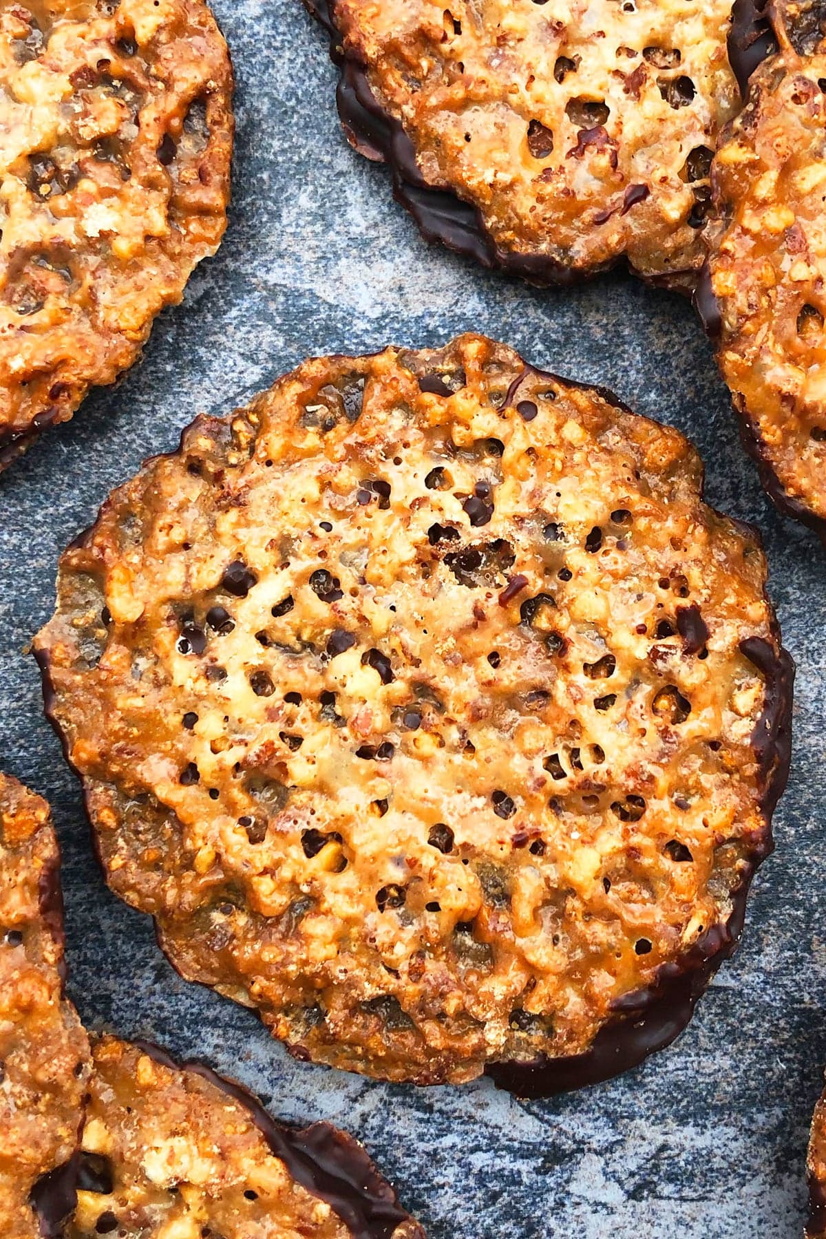 Easy Oatmeal Lace Cookies
