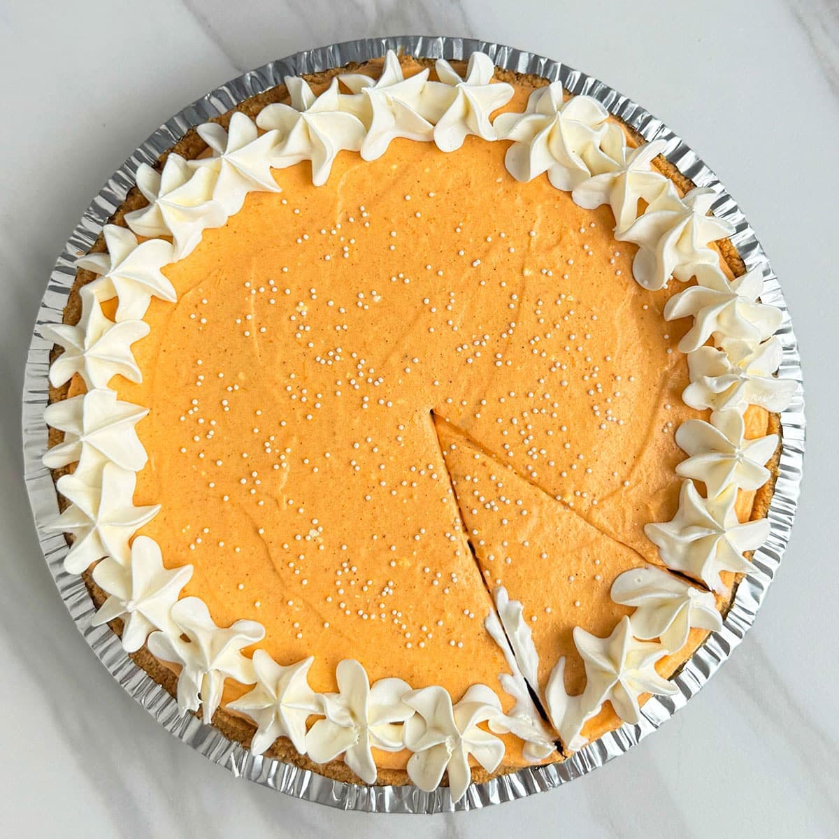 Easy No Bake Pumpkin Pie (Cheesecake Filling)