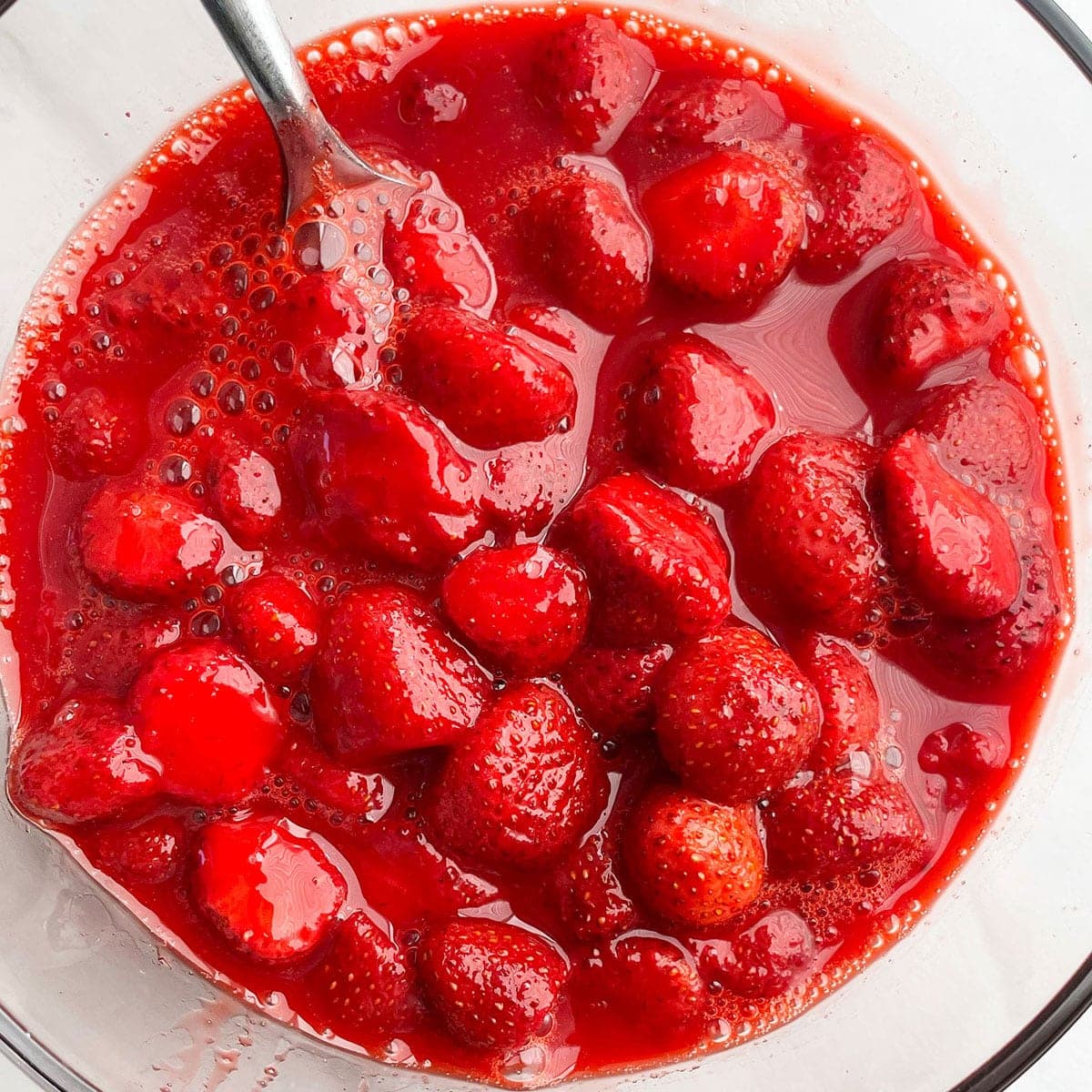 How to Make Macerate Strawberries