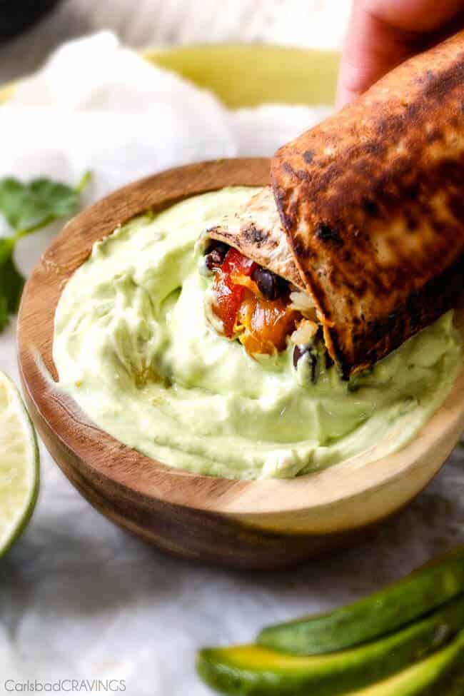 Chicken Fajita Wraps with Creamy Avocado Dip