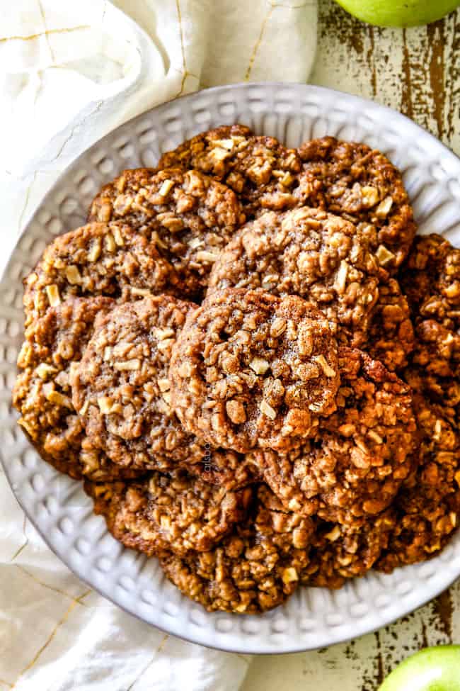 Cinnamon Apple Oatmeal Cookies
