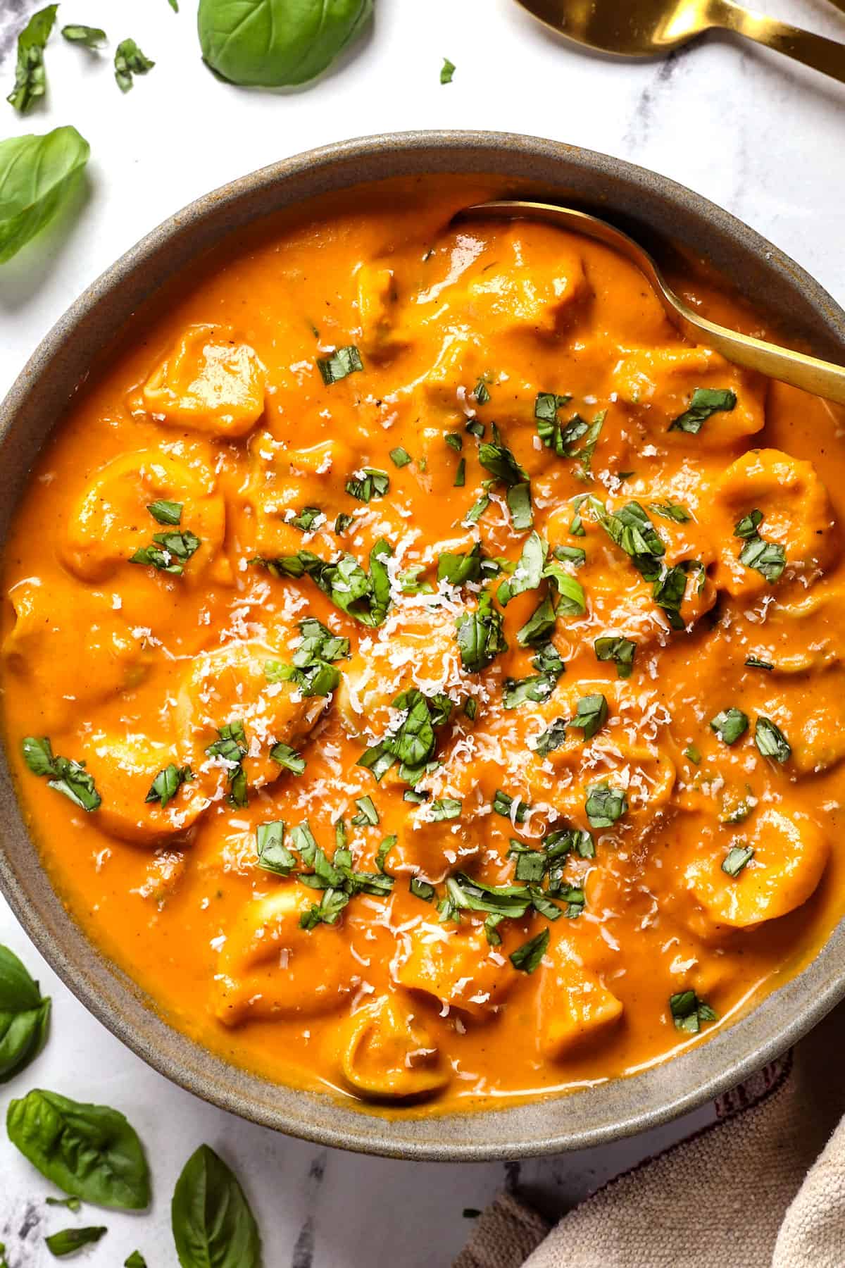 Tomato Tortellini Soup