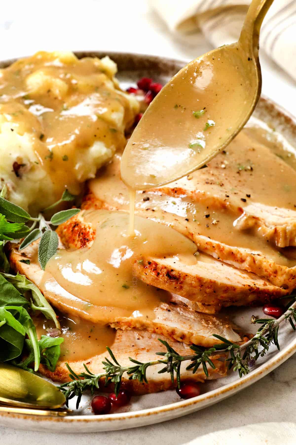 Homemade Turkey Gravy from Drippings