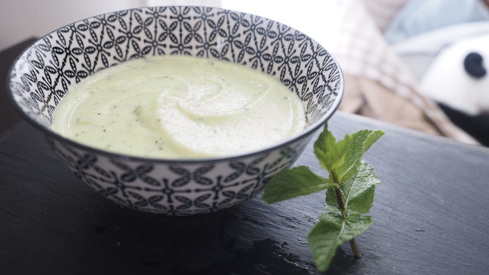 Velouté de courgettes à la menthe