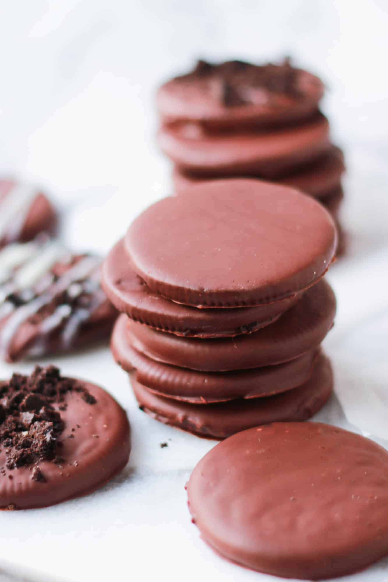 3 Ingredient Chocolate Peppermint Cookies (Homemade Thin Mints)