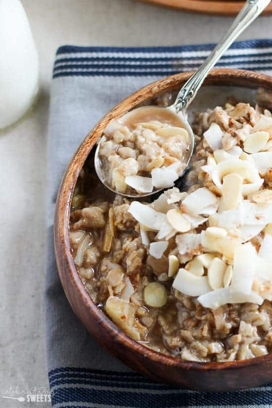 Almond Coconut Chai Spice Oatmeal